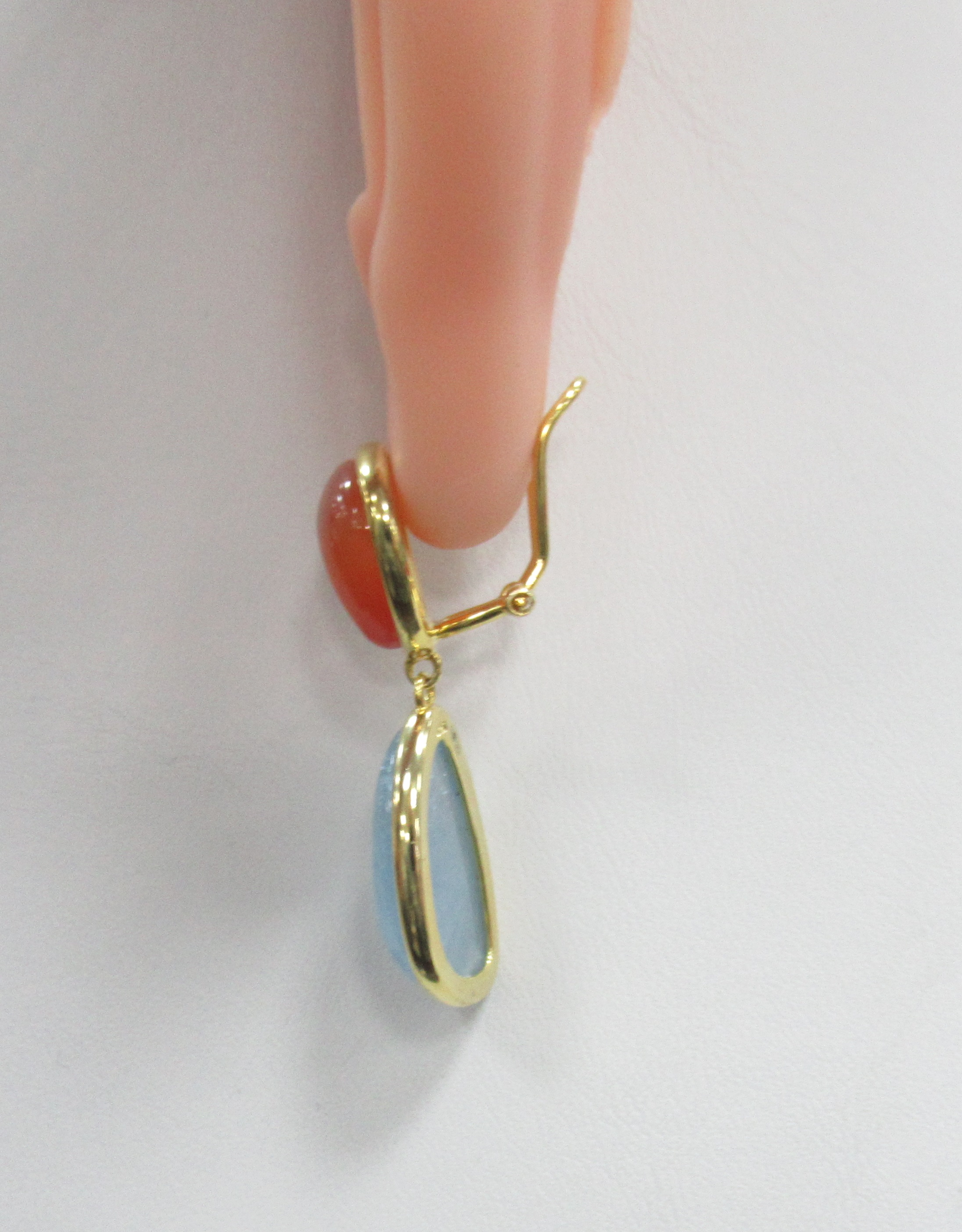 Серебряные серьги с аквамаринами и халцедонами